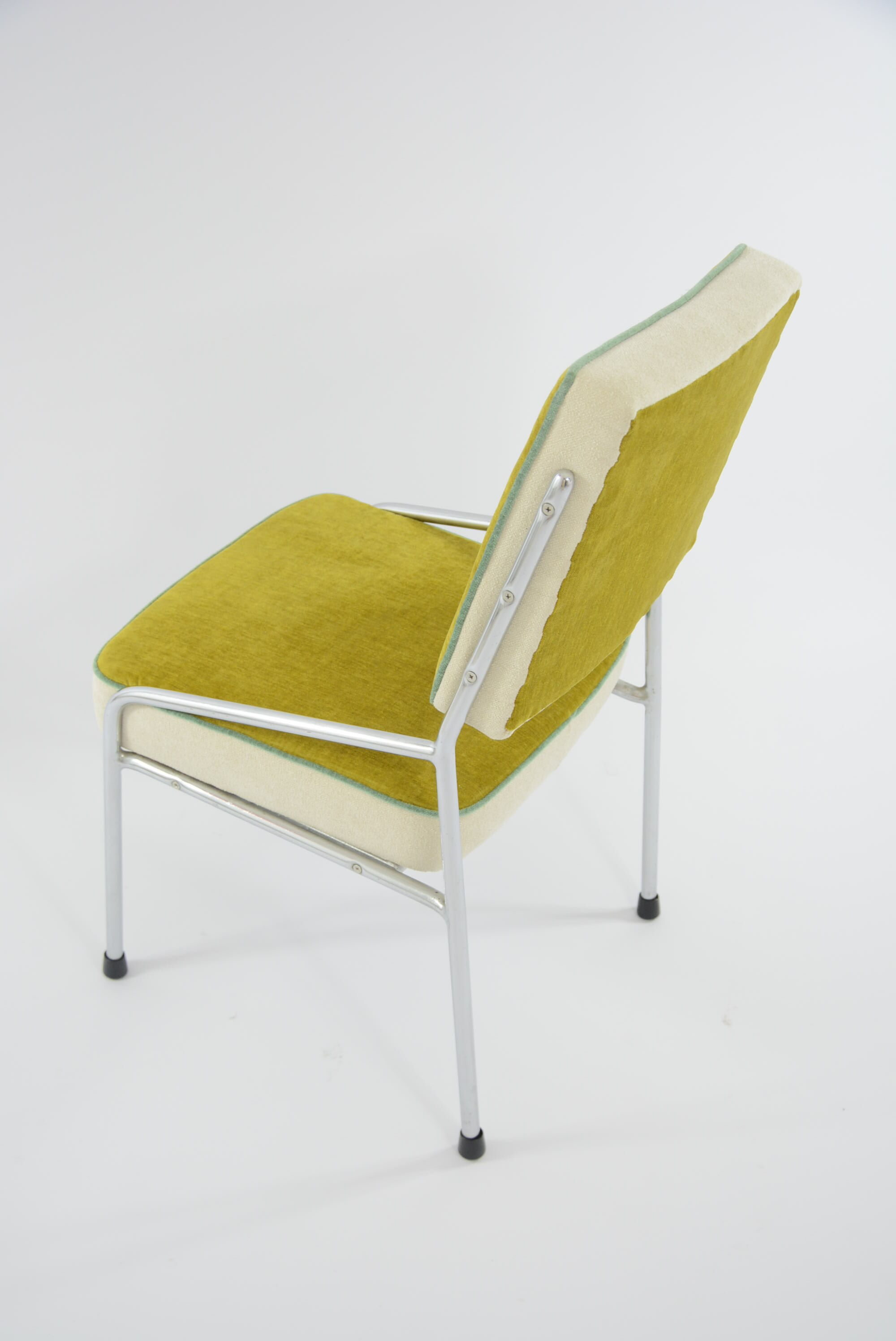 Tricolor chrome armchair