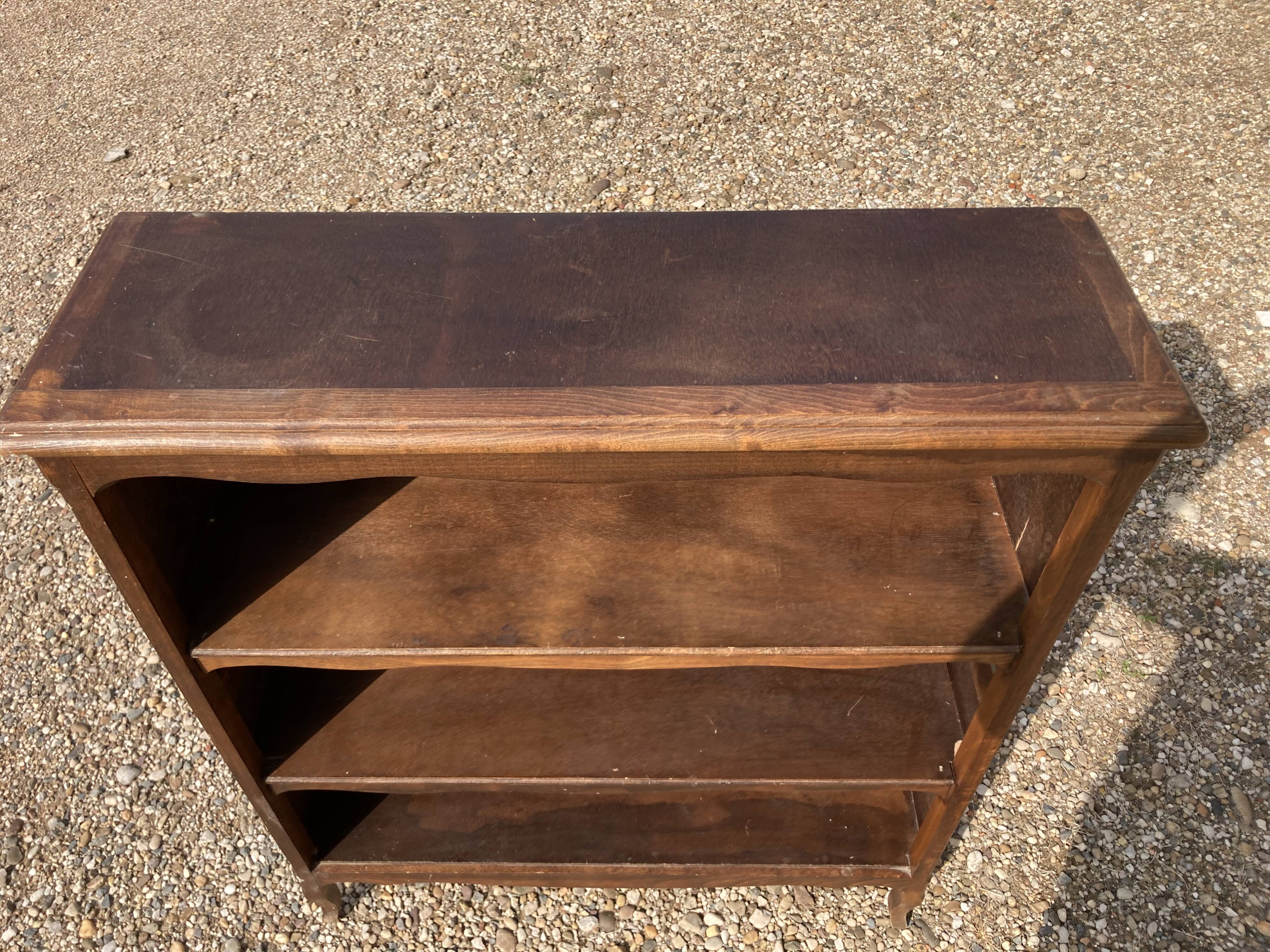 Bibus wooden shelves