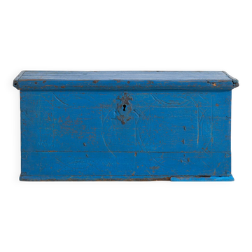 Antique blue chest (c.1920)