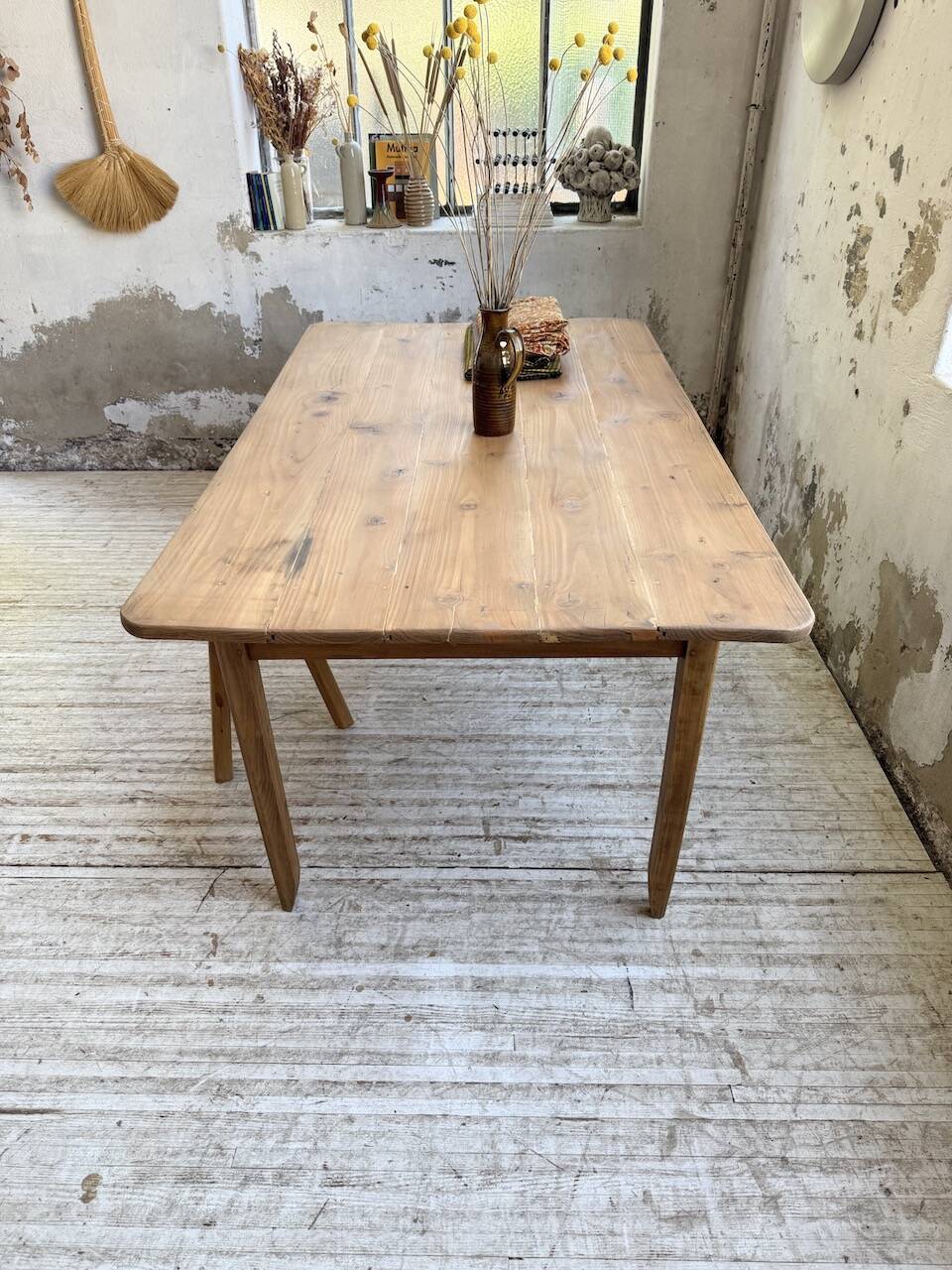 Beech and pine farmhouse table with spindle legs 170 cm