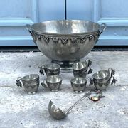 French pewter punch bowl set with 10 cups and ladle – grapevine Etain