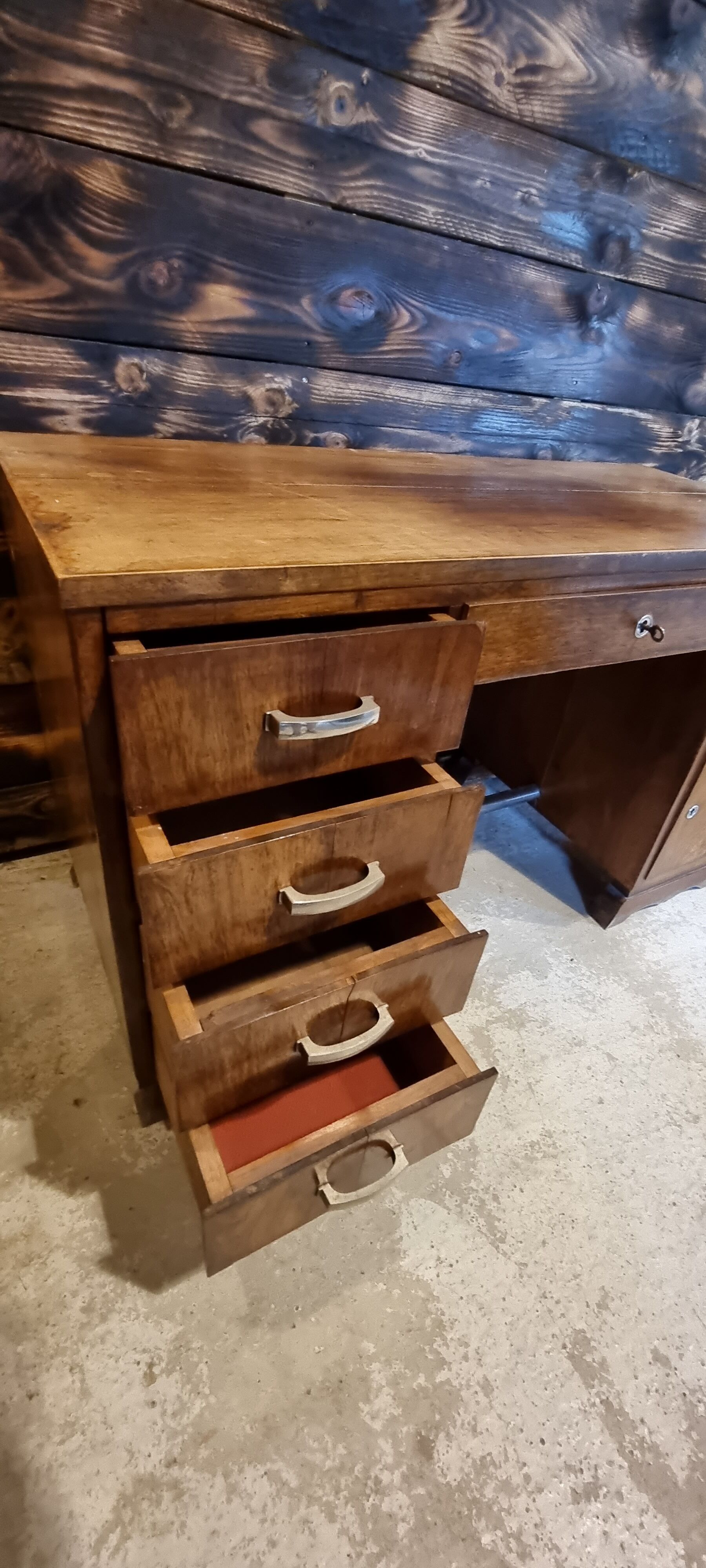 Glass tray desk