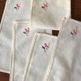 Set of embroidered napkins