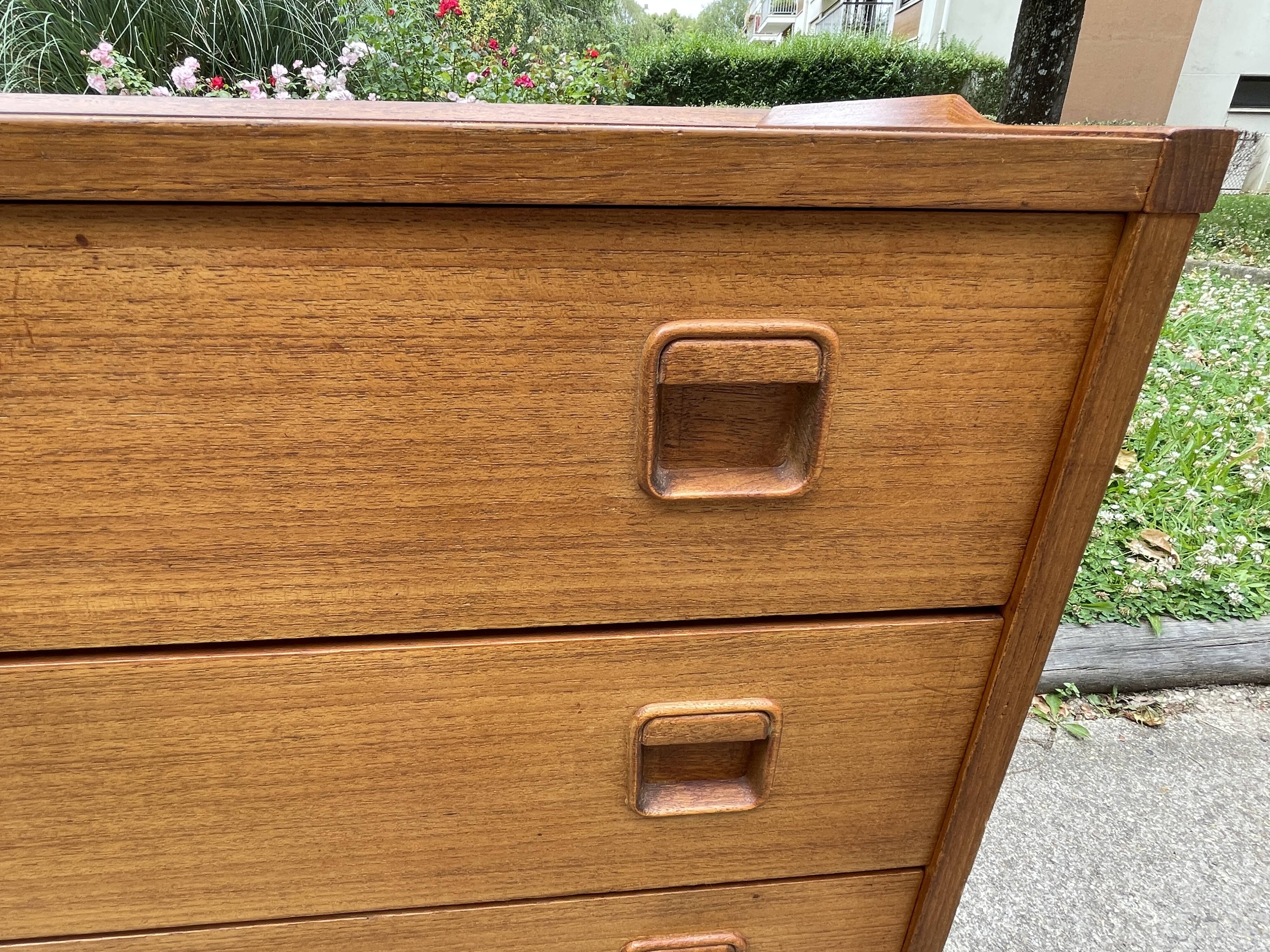 Scandinavian teak sideboard Rudolf Bernd Glatzel for Fristho 1960.