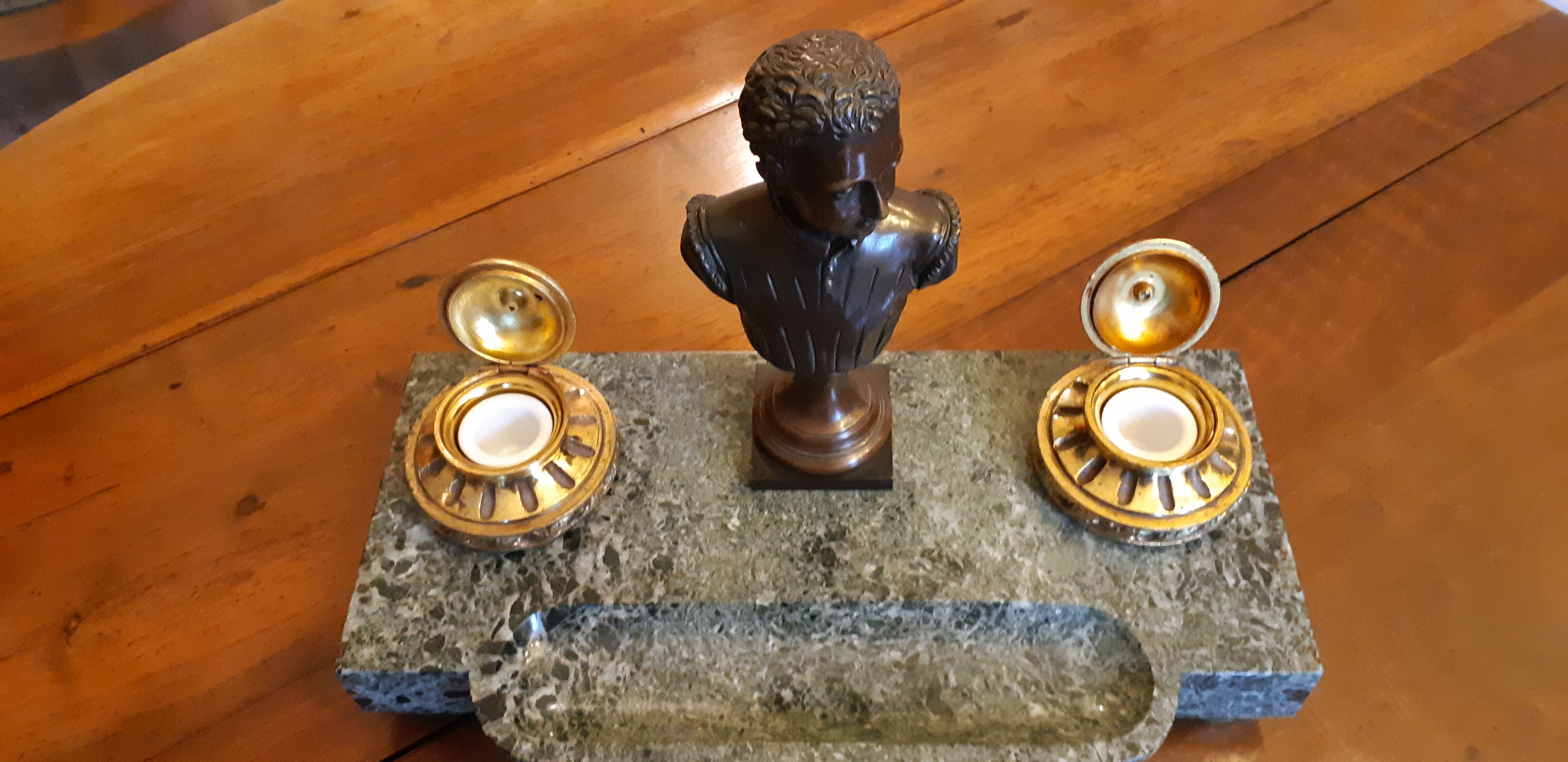 Encrier en marbre et bronze