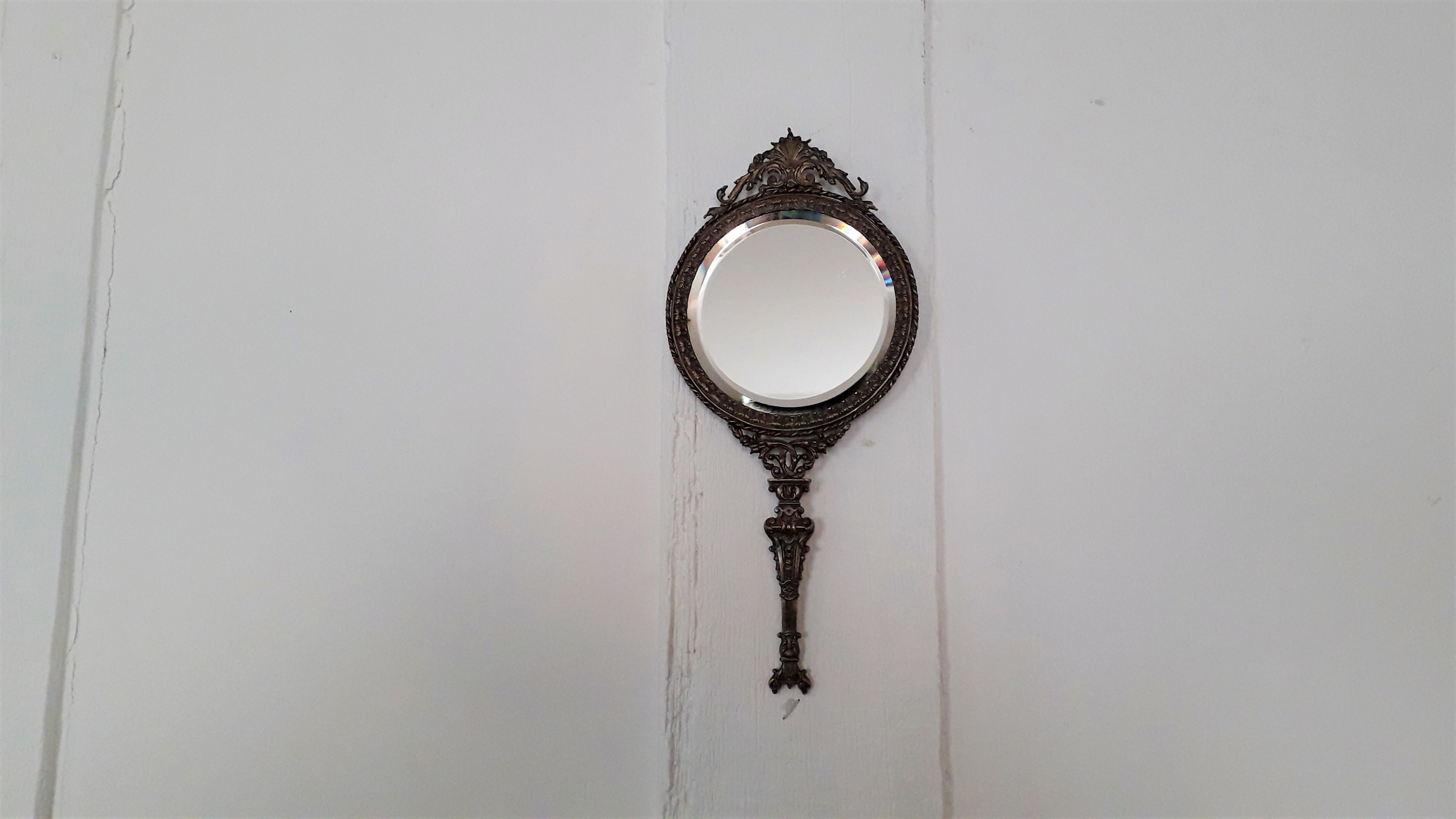 Old brass hand mirror - 25x12cm