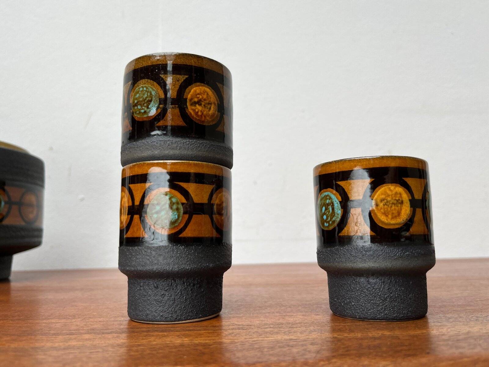 Mid-century brutalist West German pottery punch bowl and cups by WGP of Dümler & Breiden, 1960s, set of 10.