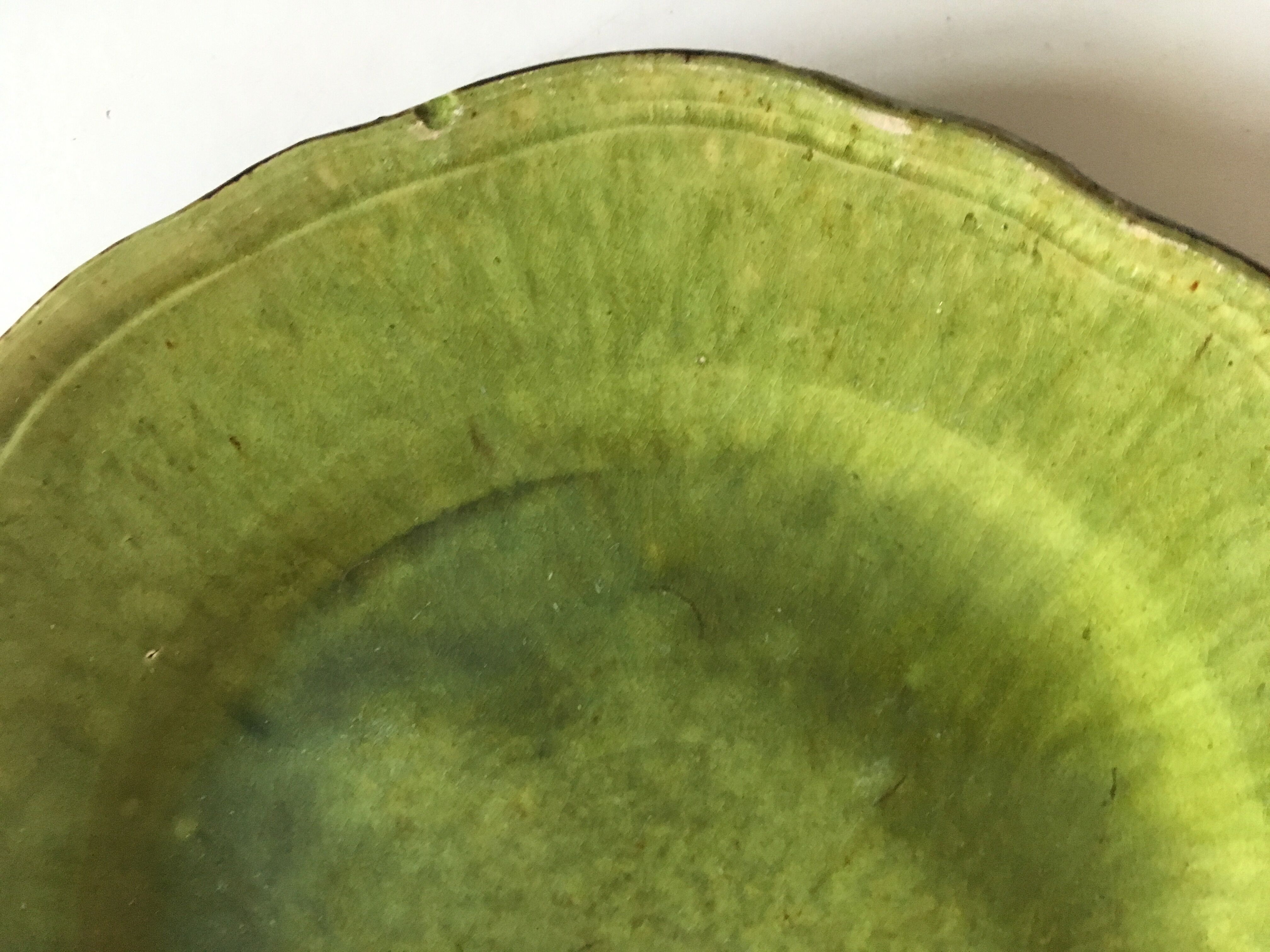 Set  of plates of glazed Earth Biot to gadroons