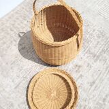 Rattan braided basket basket