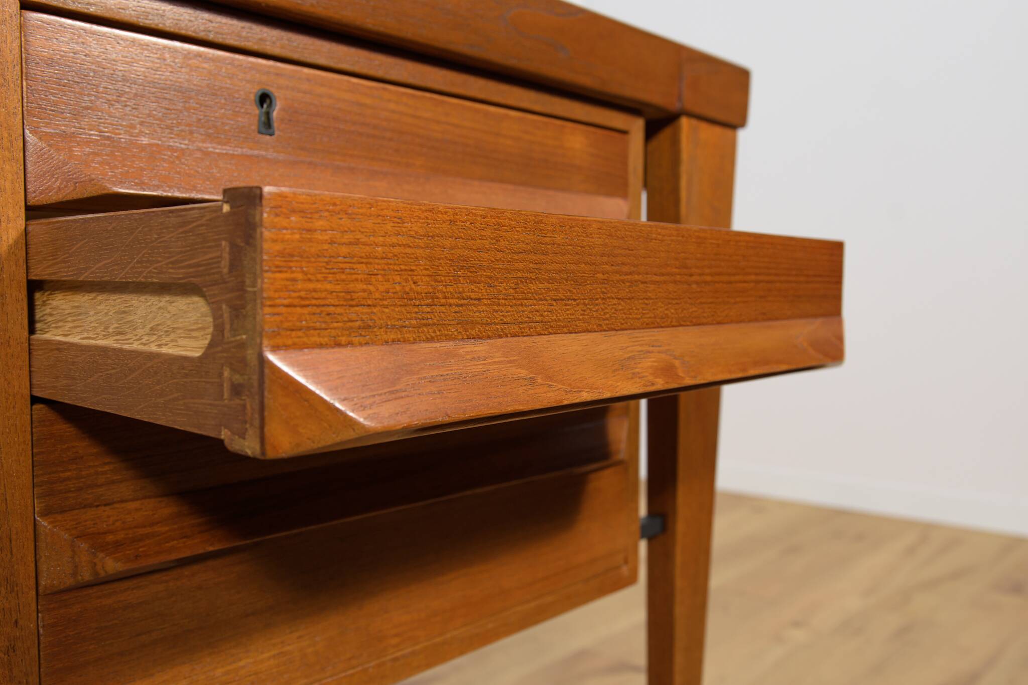 Teak Model 70 Desk by Kai Kristiansen for Feldballes Møbelfabrik, 1960s