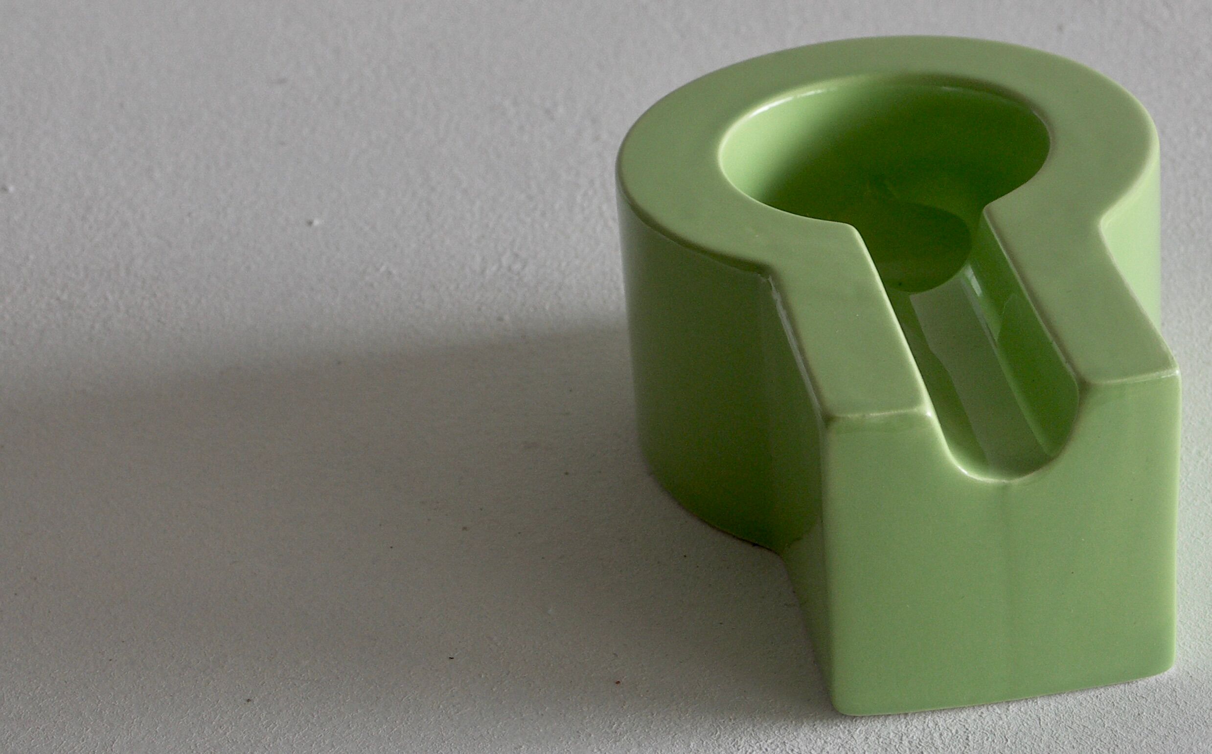 Ettore Sottsass ashtray, Yantra 2001