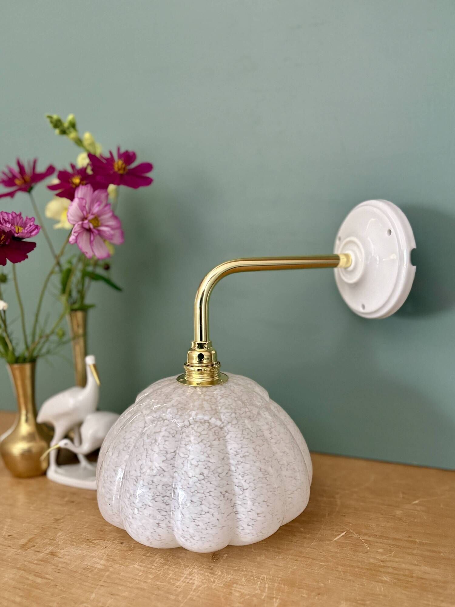 Vintage glass wall light with a curved arm from Clichy, white.