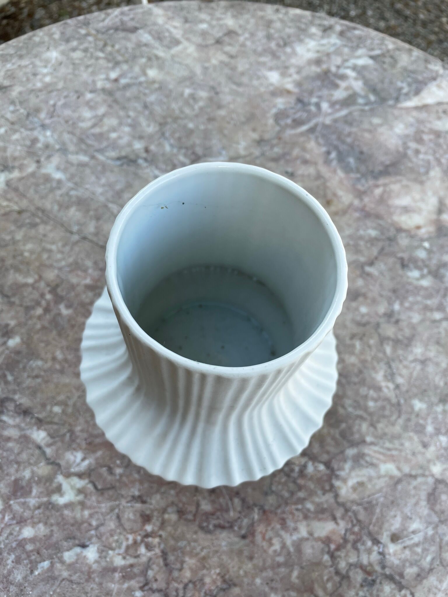 Vintage white vase in Heinrich porcelain