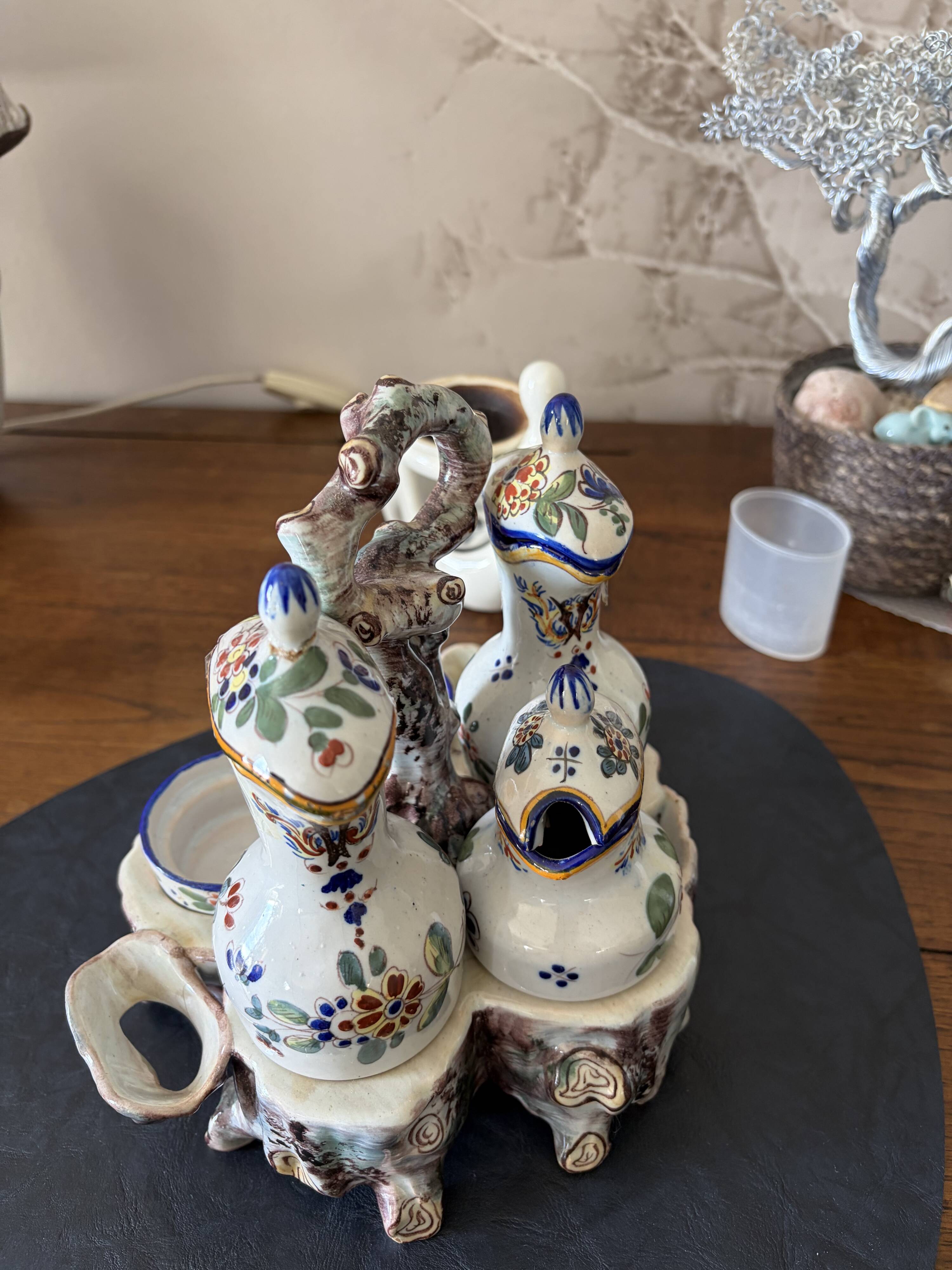Set of porcelain oil dispensers