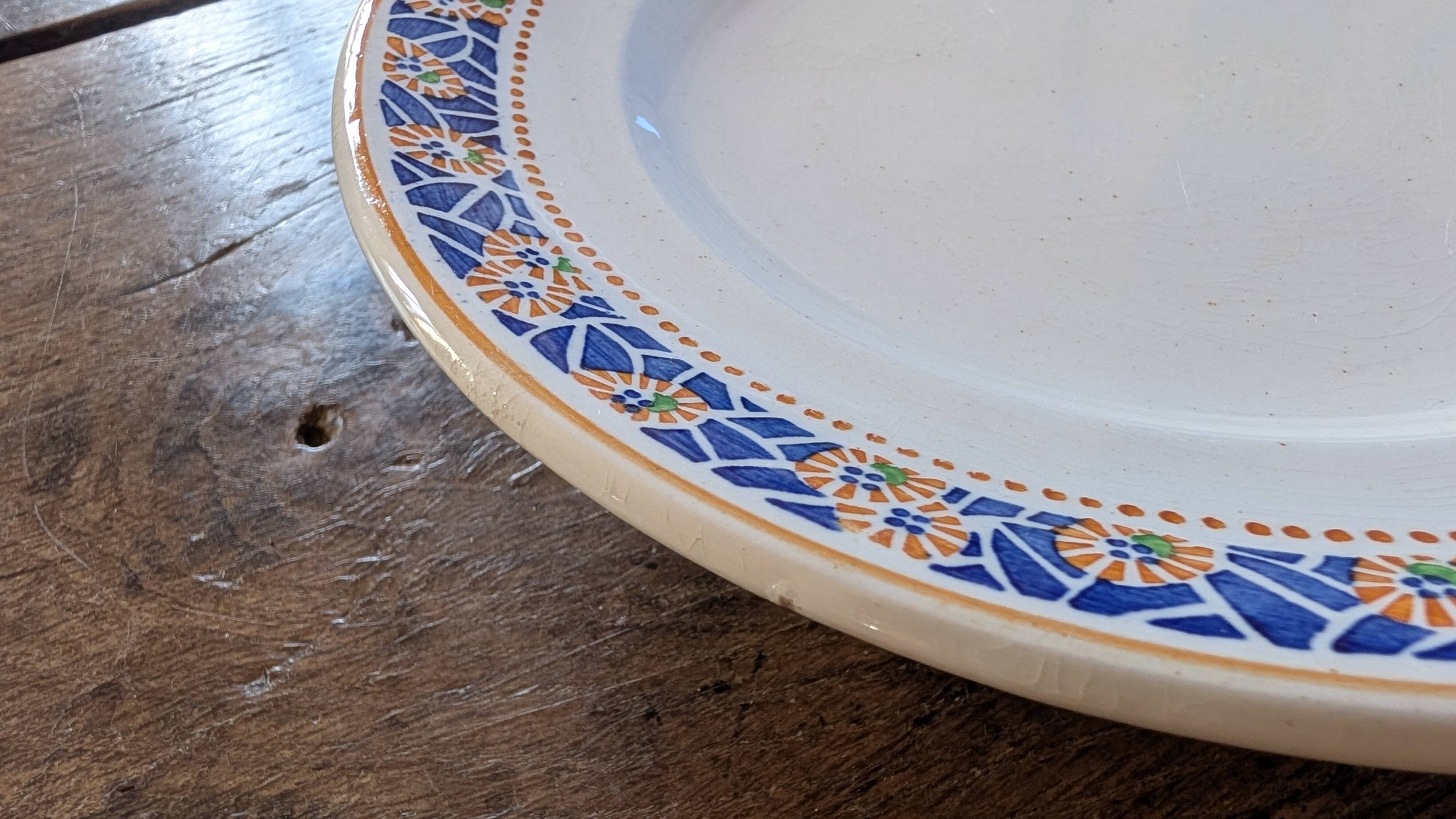 Longwy compote dish “Frivolité” – antique earthenware with geometric decoration