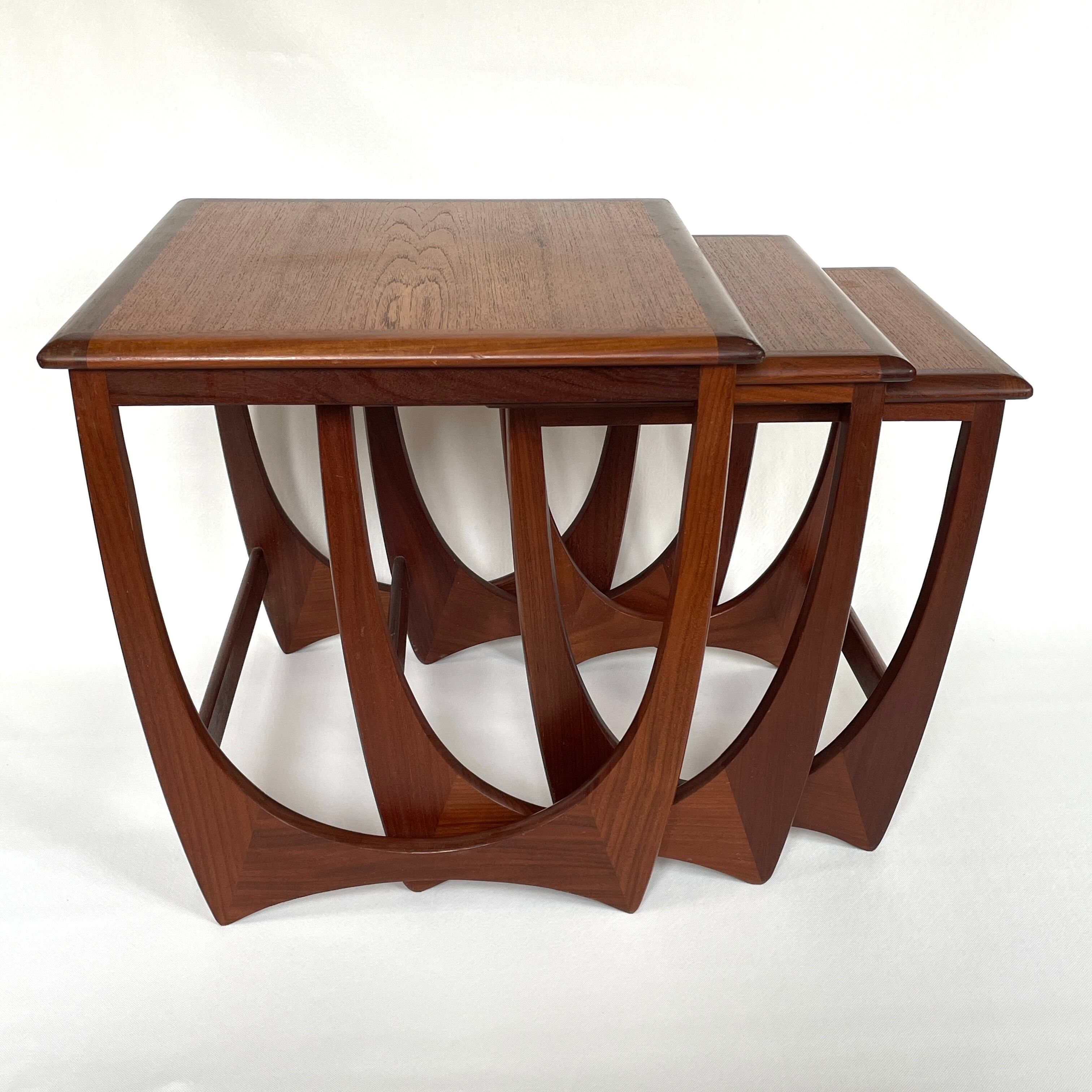 Tables gigognes par Wilkins pour G-Plan, 1960