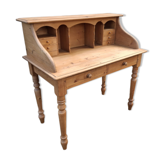 English style pine desk