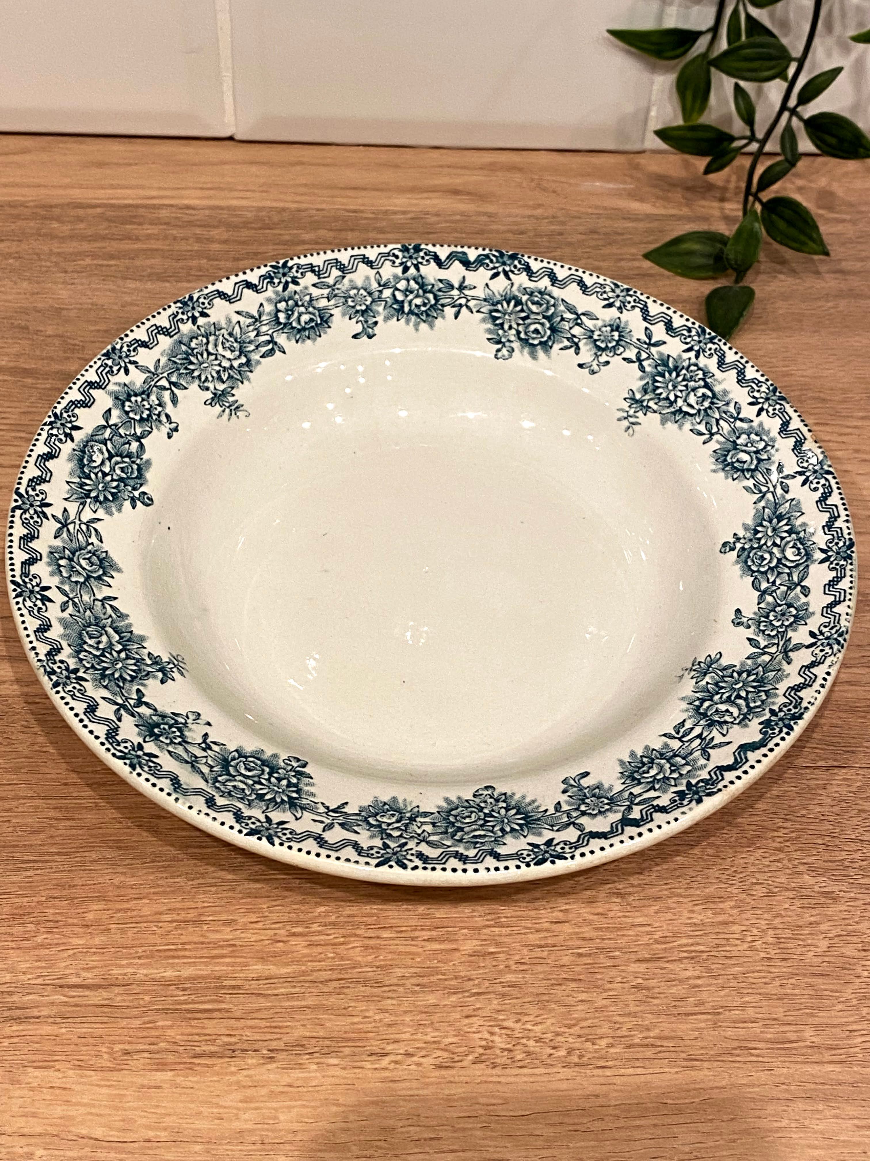 Paire d'assiettes Saint Amand collection Argenton