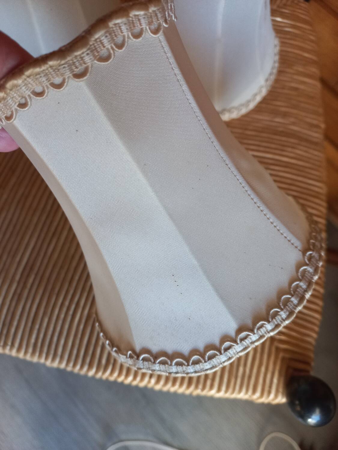 4 small old lampshades