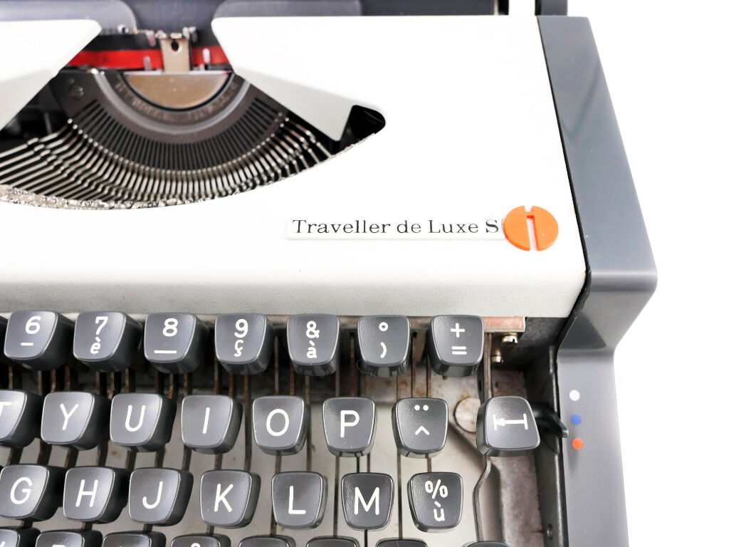 Typewriter, olympia traveller luxury  white