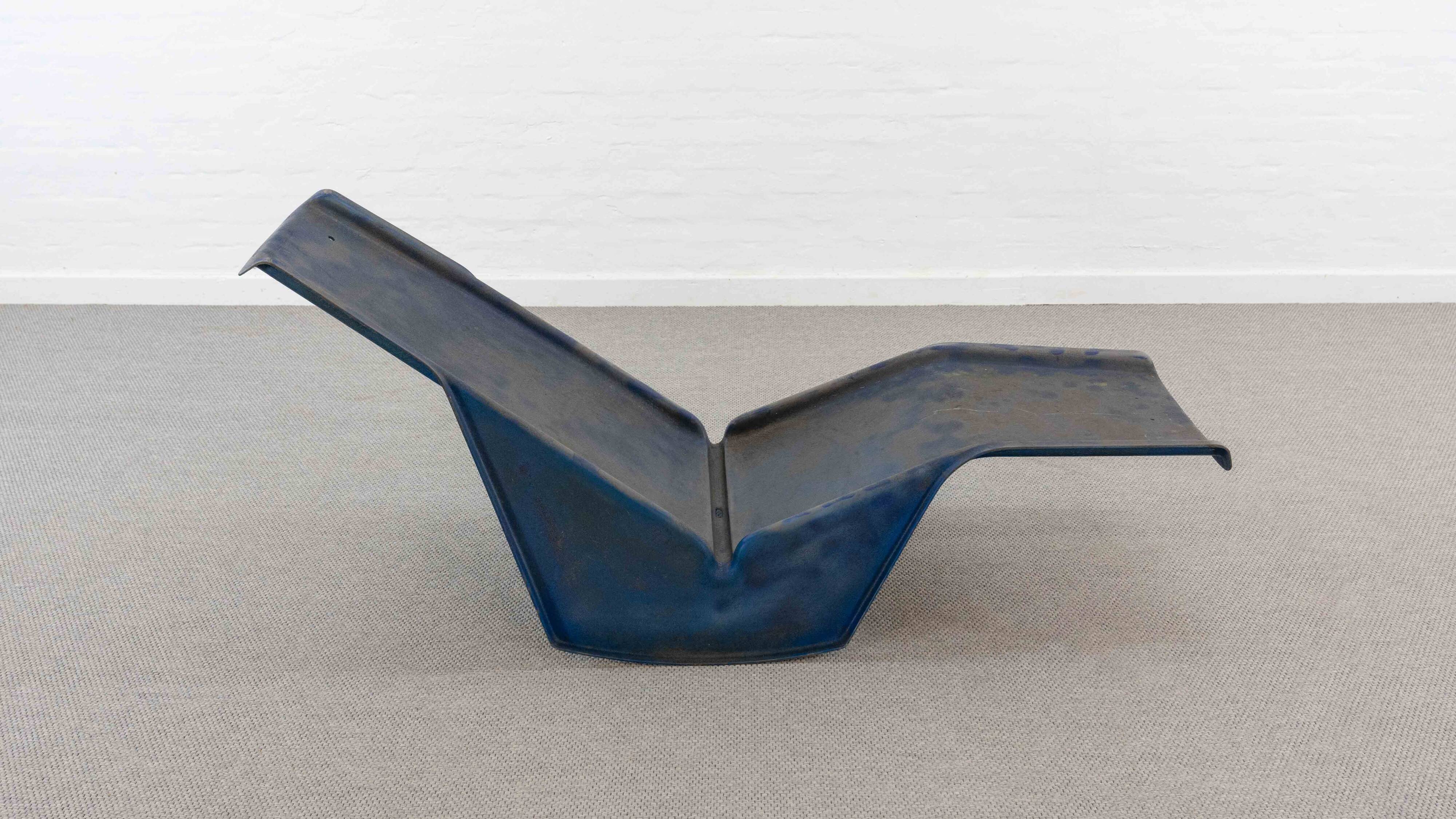 Model “serpentina”, designed in 1976 by burkhard vogtherr for rosenthal einrichtungen.