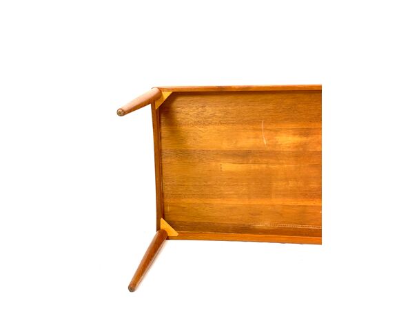 Coffee table in teak designed by H.W. Klein from the 1960s.