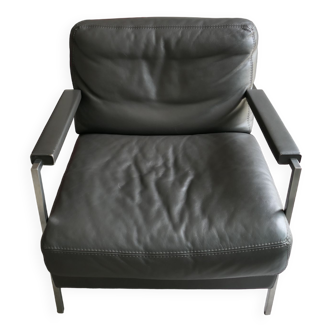 Armchair duvivier model saphir