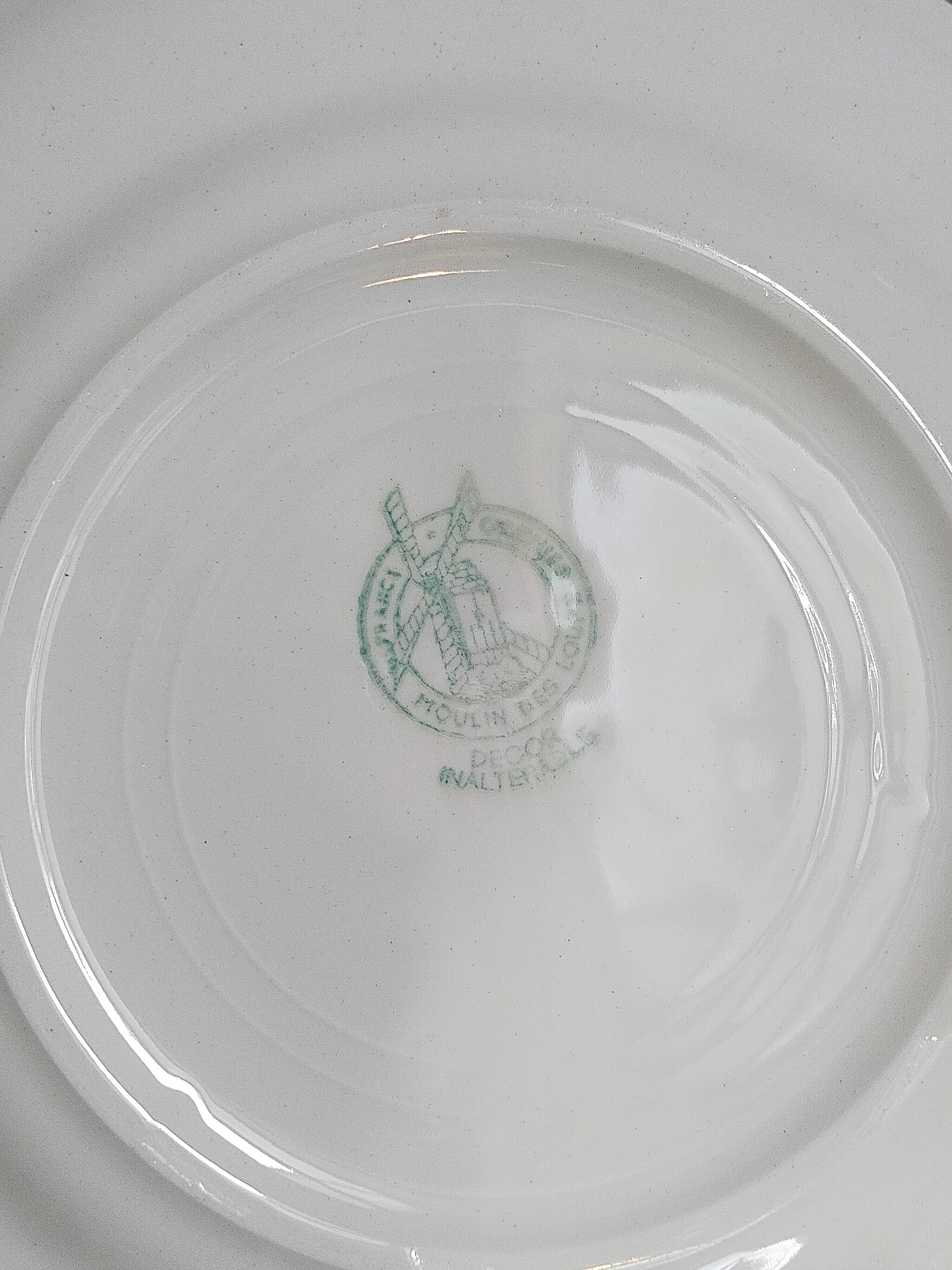 Five dessert plates Orchis-Moulin des Loups vintage checkered décor