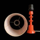 Vintage side lamp in orange painted wood and ribbed fabric shade