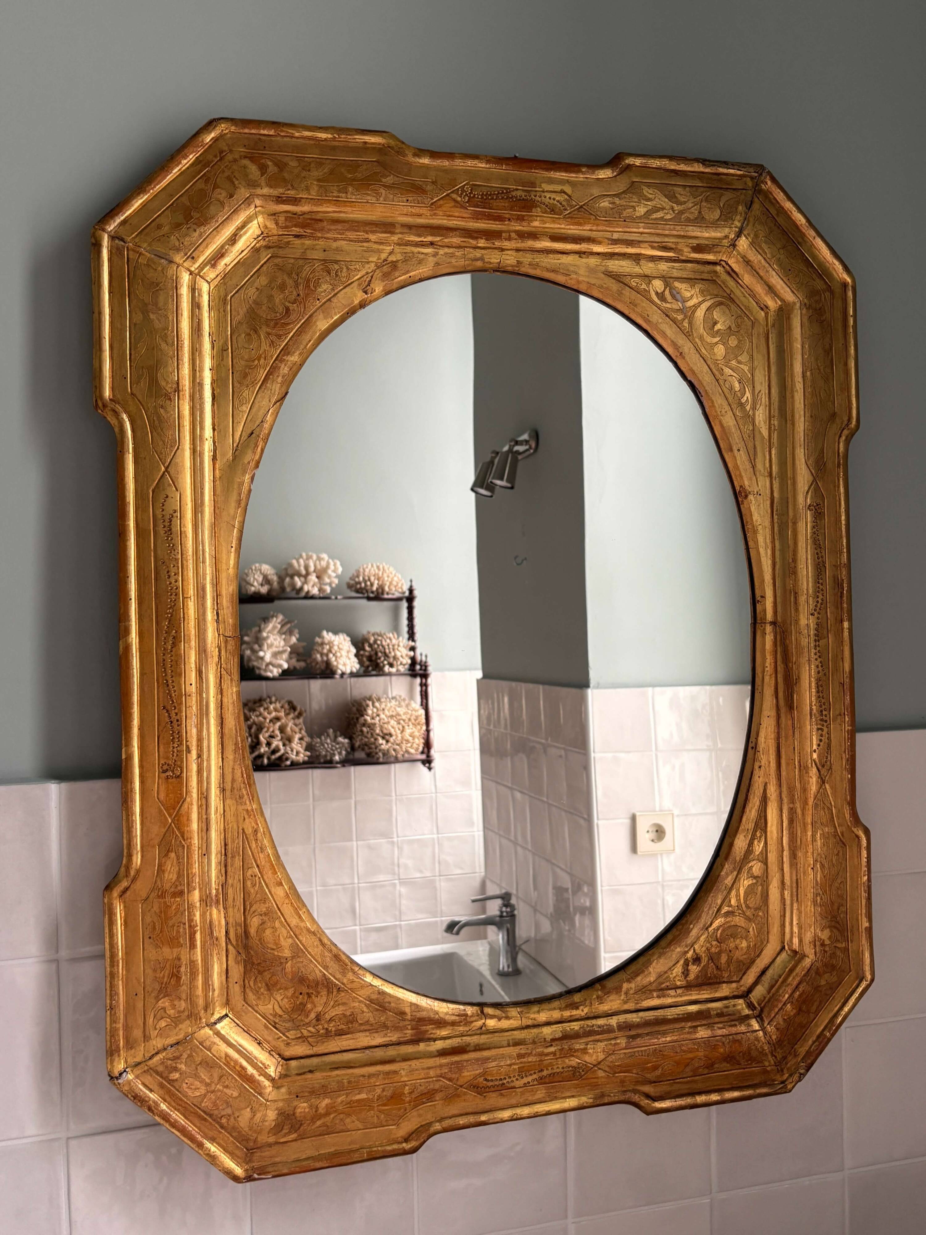 Miroir doré