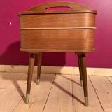 Travailleuse couturière scandinave