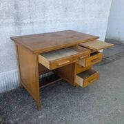 Bureau administratif adulte