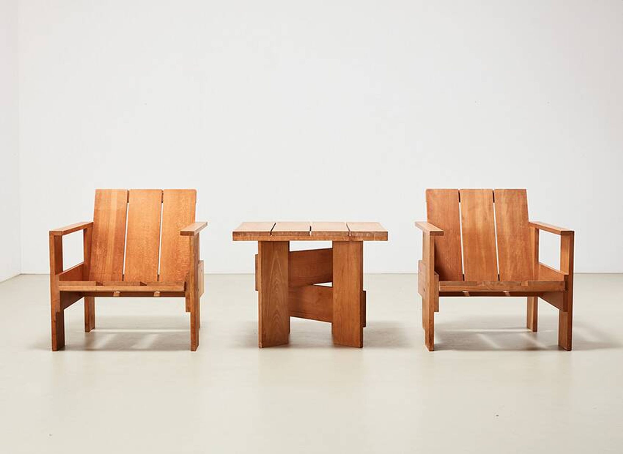 Gerrit Rietveld Pair of Crate Chairs + Table for Cassina 1934/ 1979