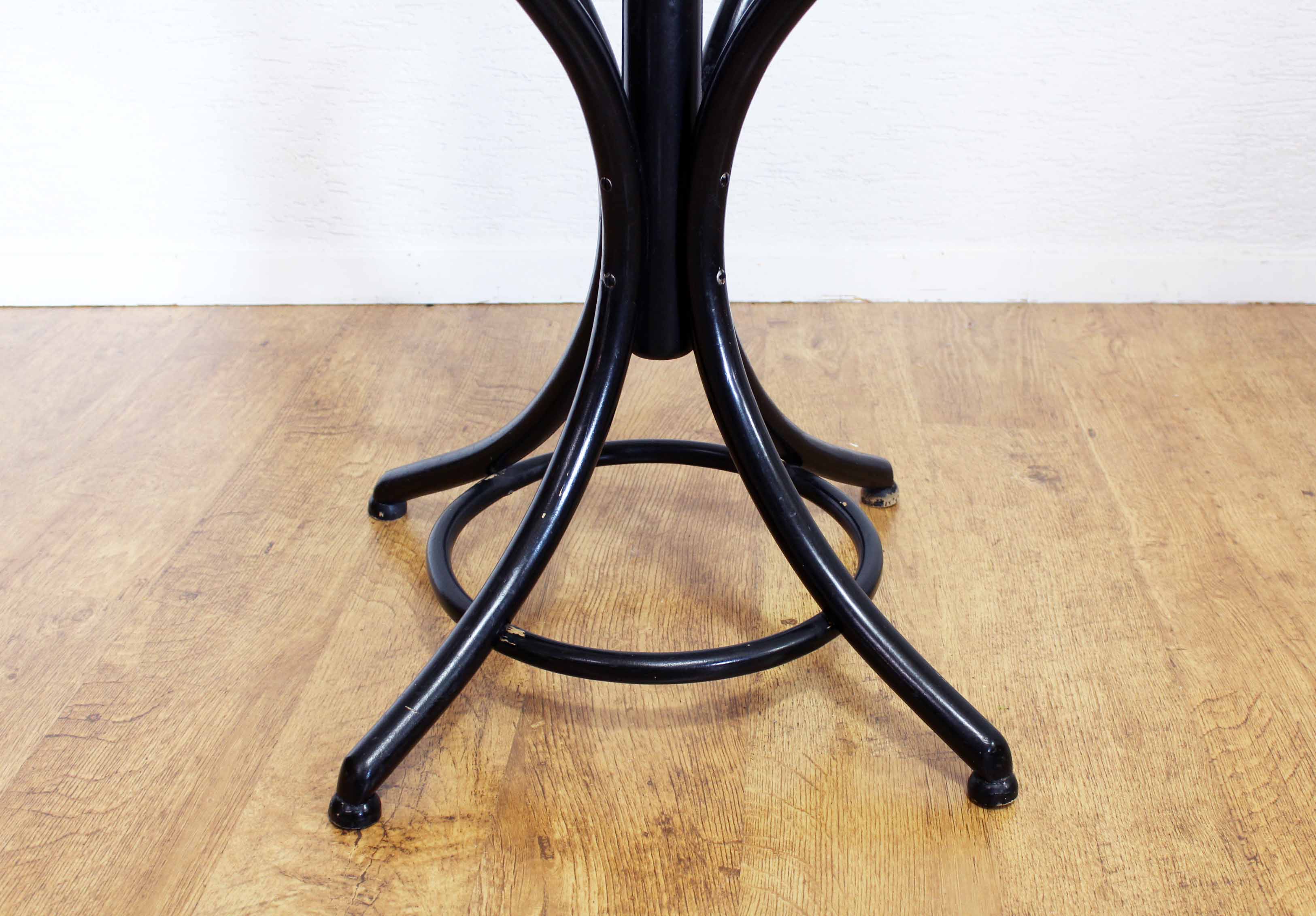 ZMG solid wood coatrack