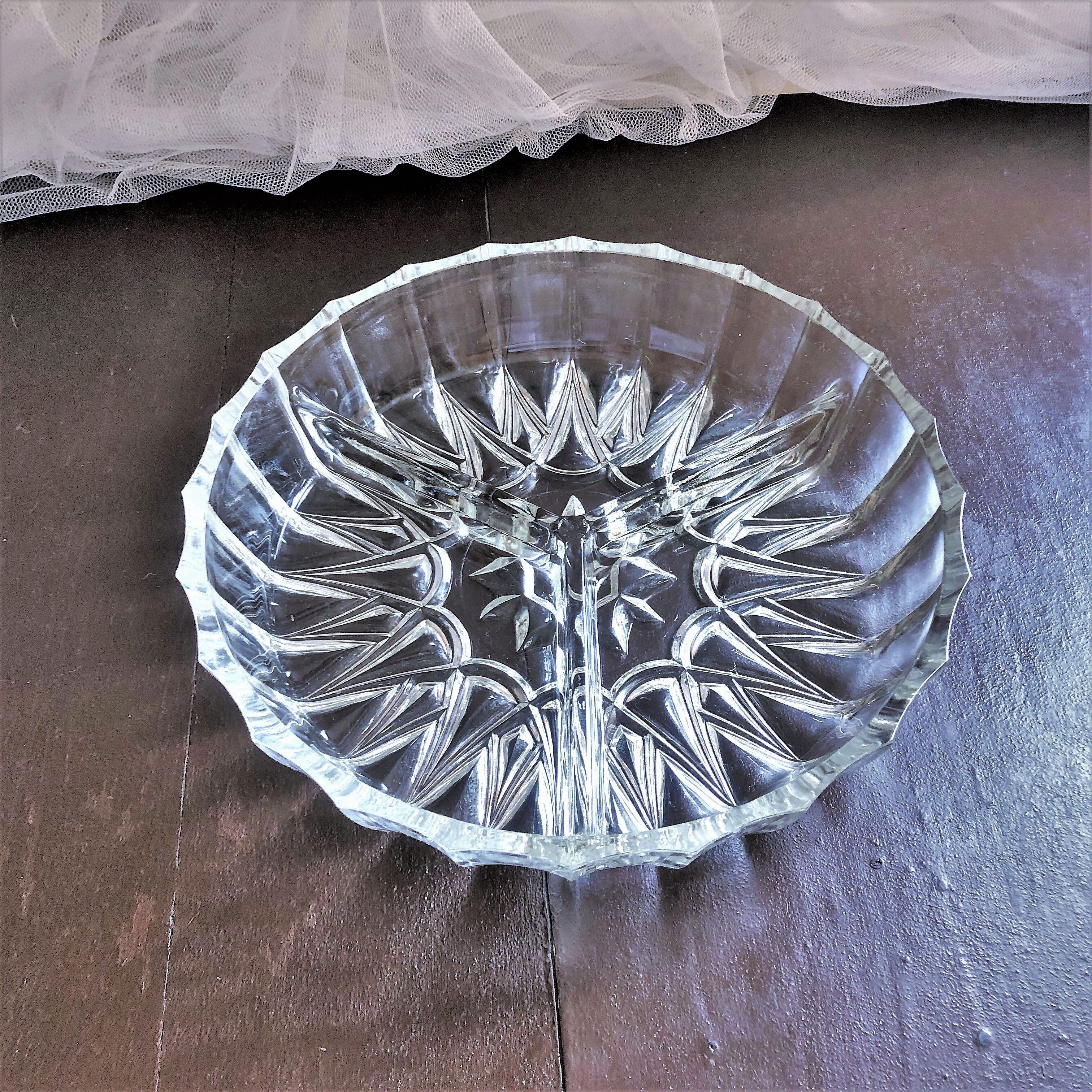 Serving dish called "beggar" with 3 compartments cut glass