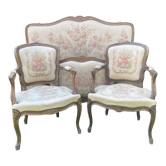 Basket bed and its two armchairs