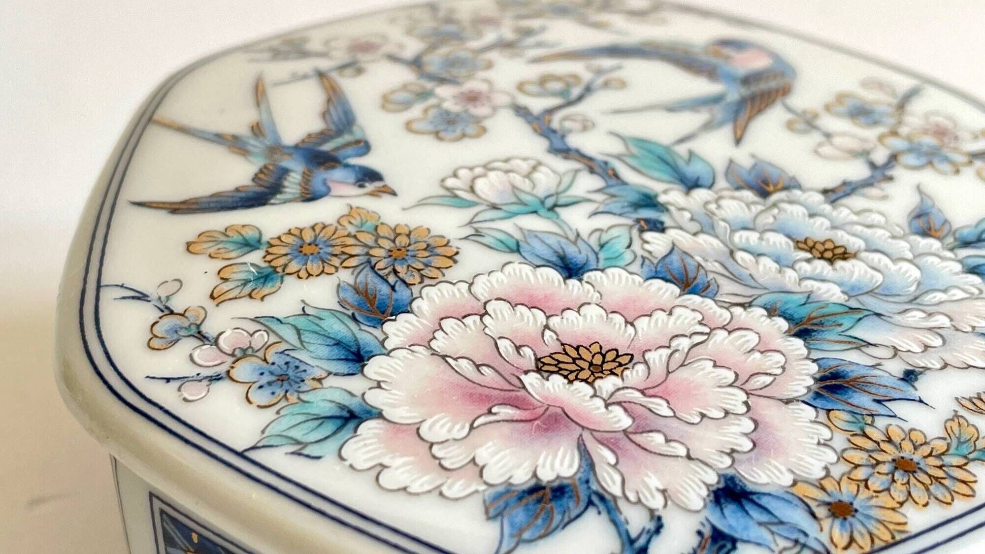 Ashtray porcelain japan
