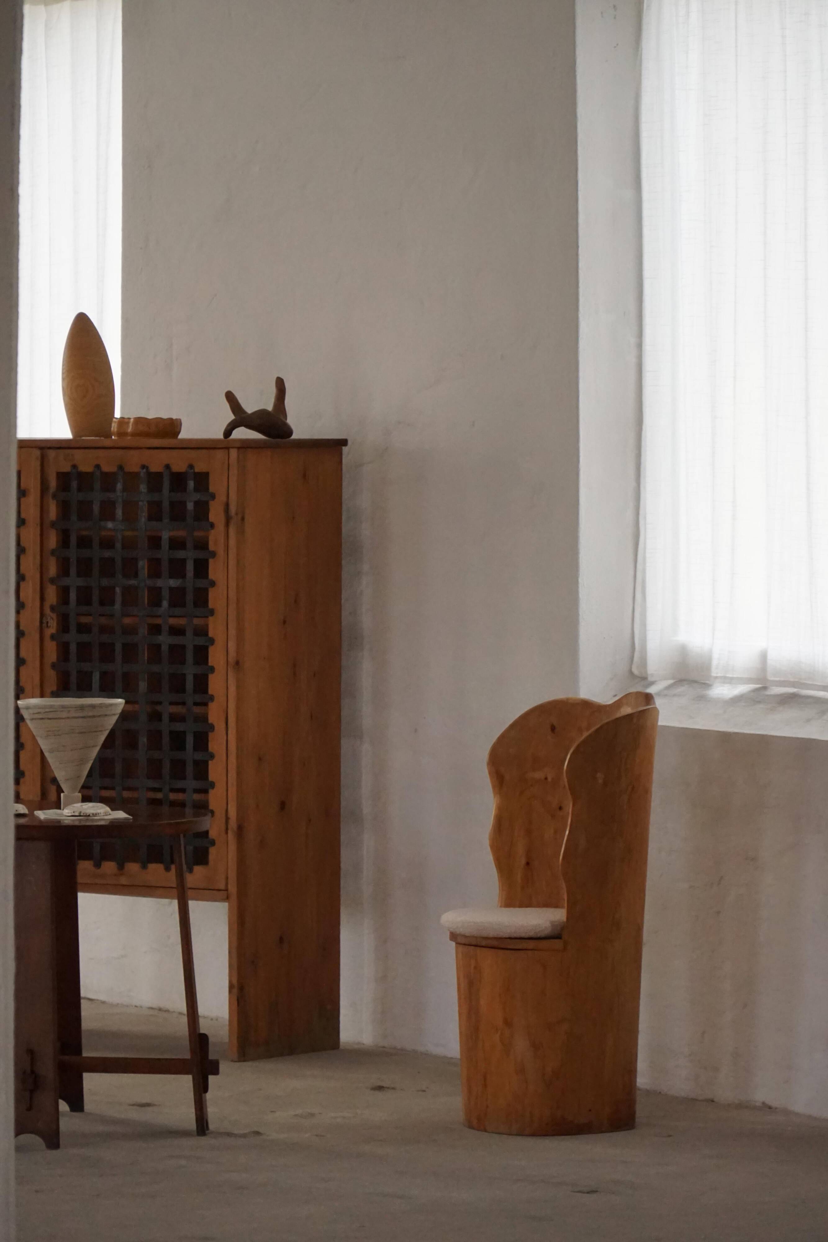 Fauteuil Brutaliste en Tronc en Pin Massif & Bouclé, Moderne du Milieu du Siècle Suédois, Années 1970