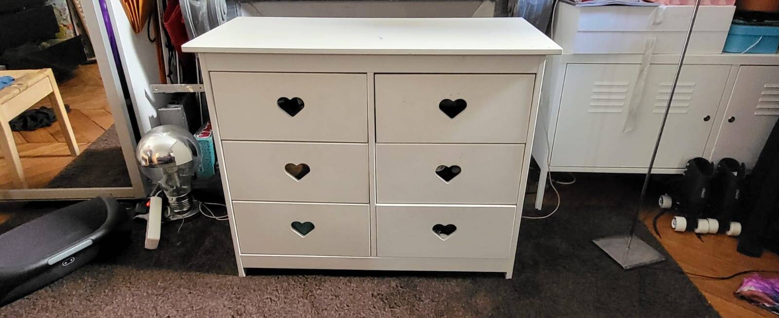 Wooden chest of drawers - White