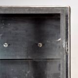 Armoire médicale vintage, années 1960