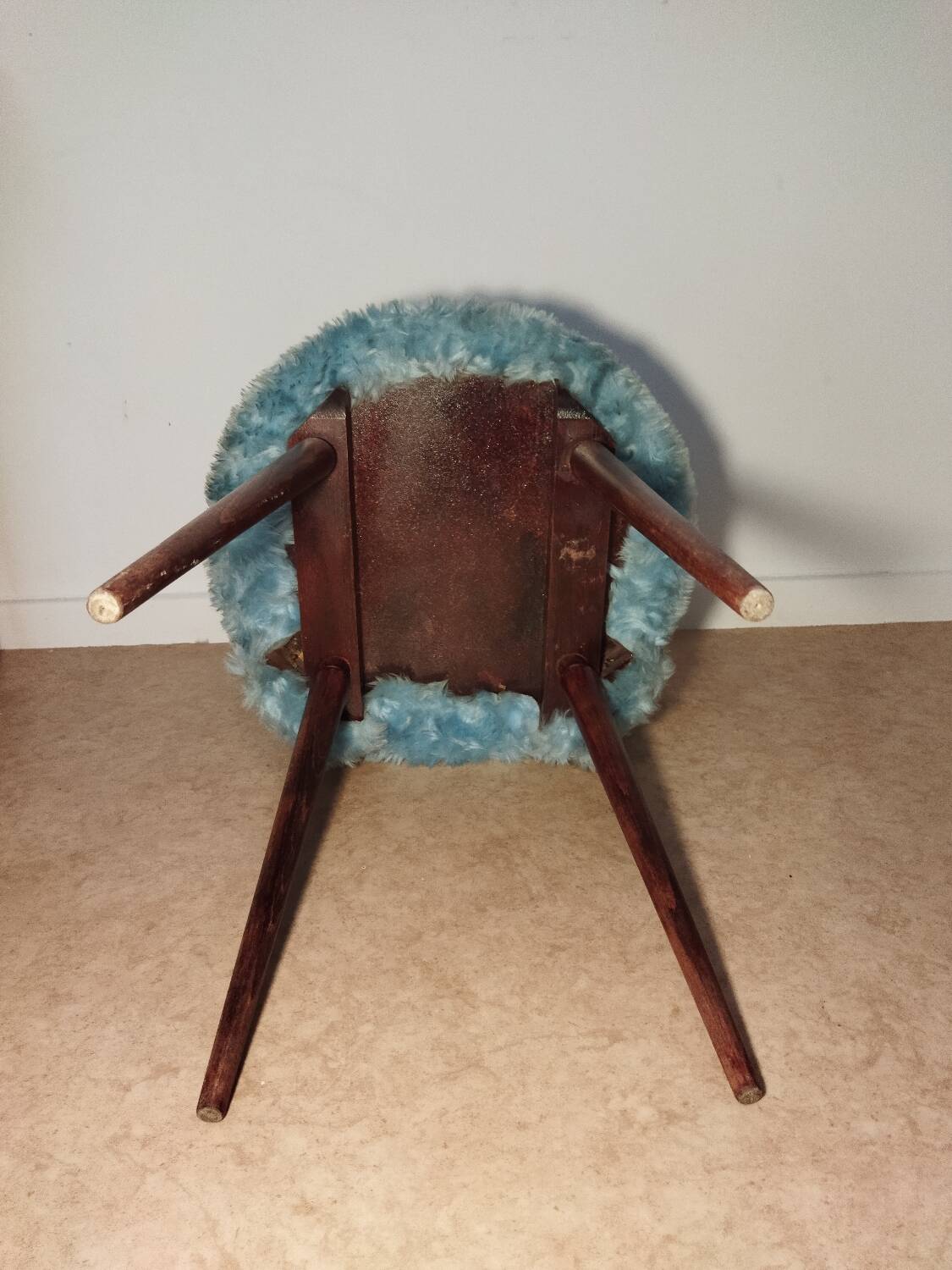 Baumann furry chair