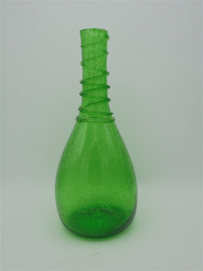 Bubble glass carafe