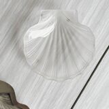 Shell-shaped jewelry holder or butter dish