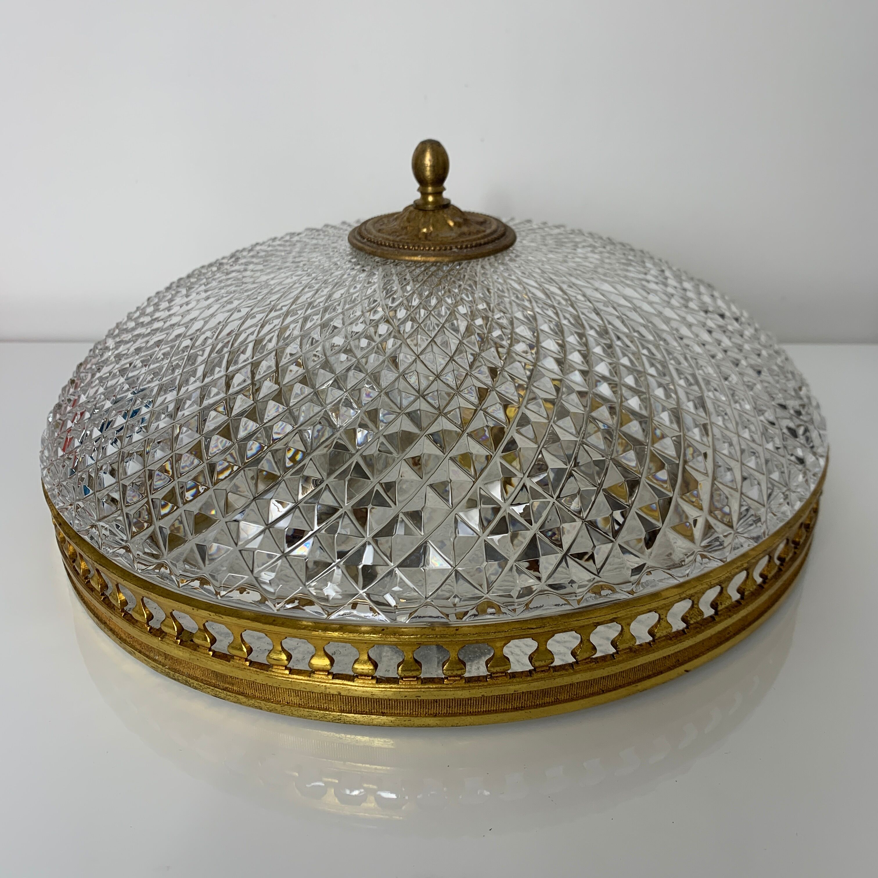 Ceiling lamp Metal gold globe glass decor