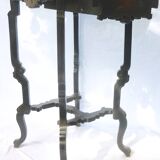 Carved saddle with Indochinese spacer