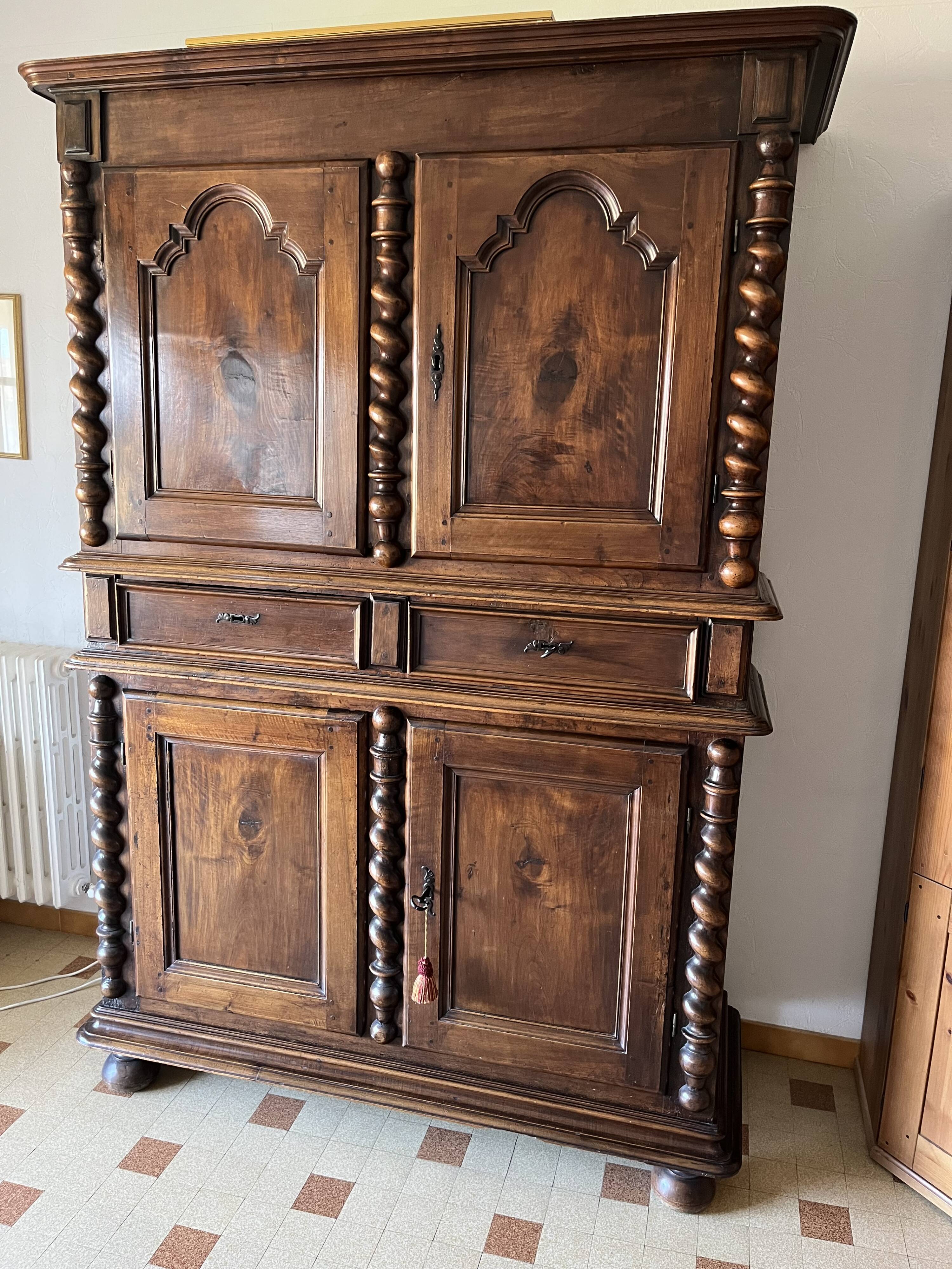 Meuble 2 corps Louis XIII