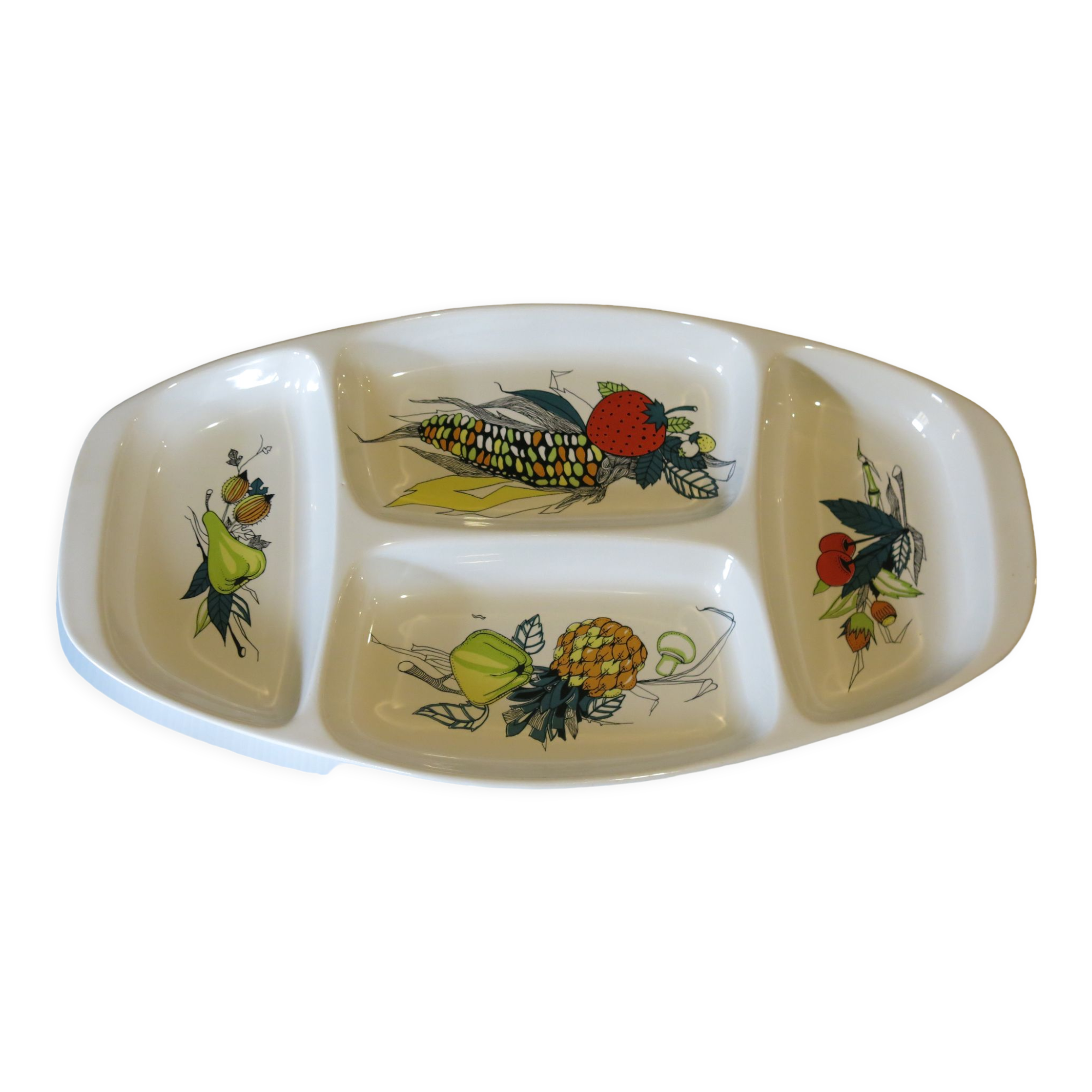 Serving dish with compartments