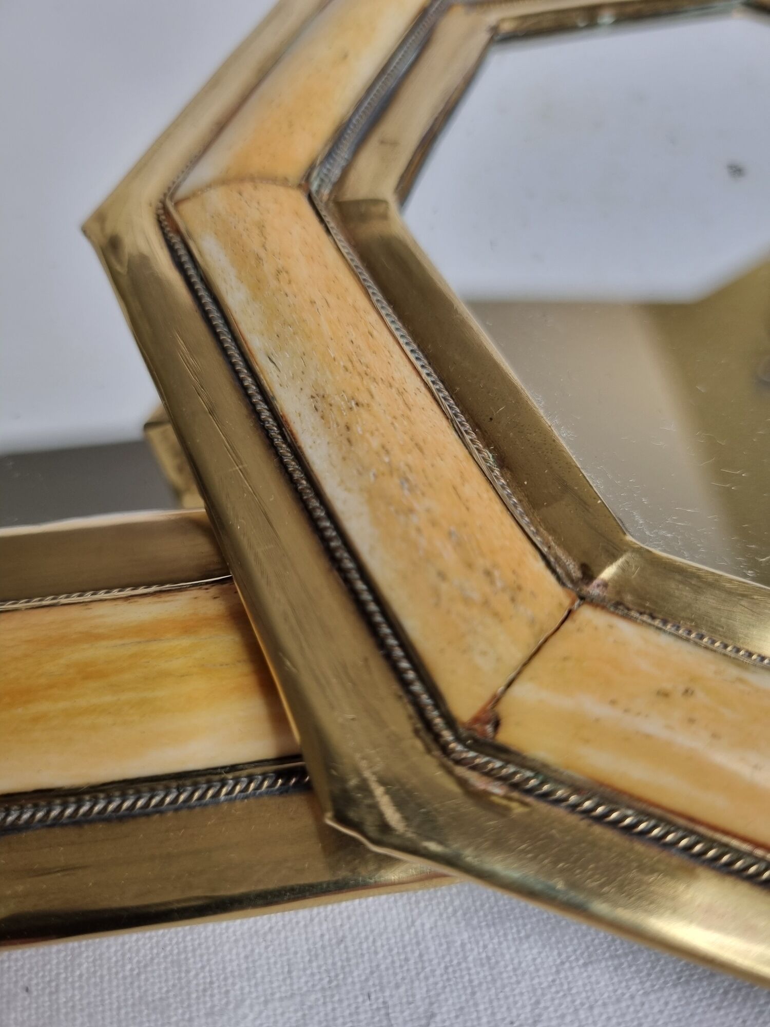 Pair of vintage brass mirrors, Moroccan handicrafts, 27 cm