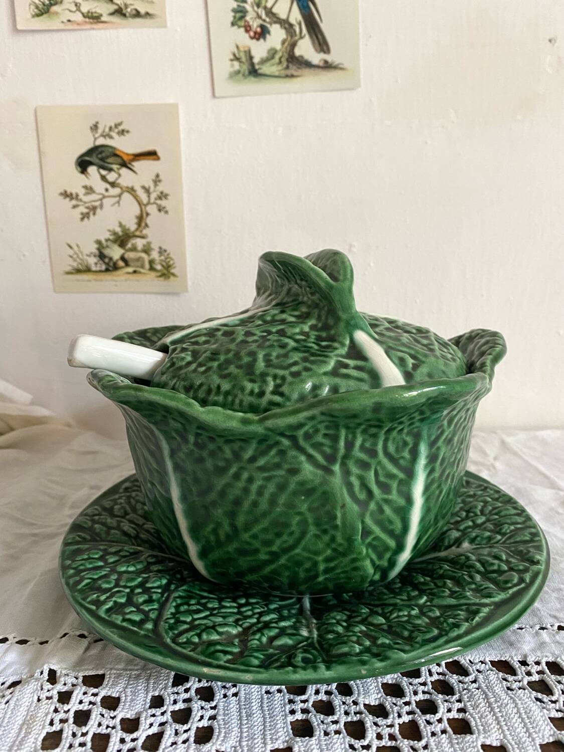 Soupière et plat en barbotine chou