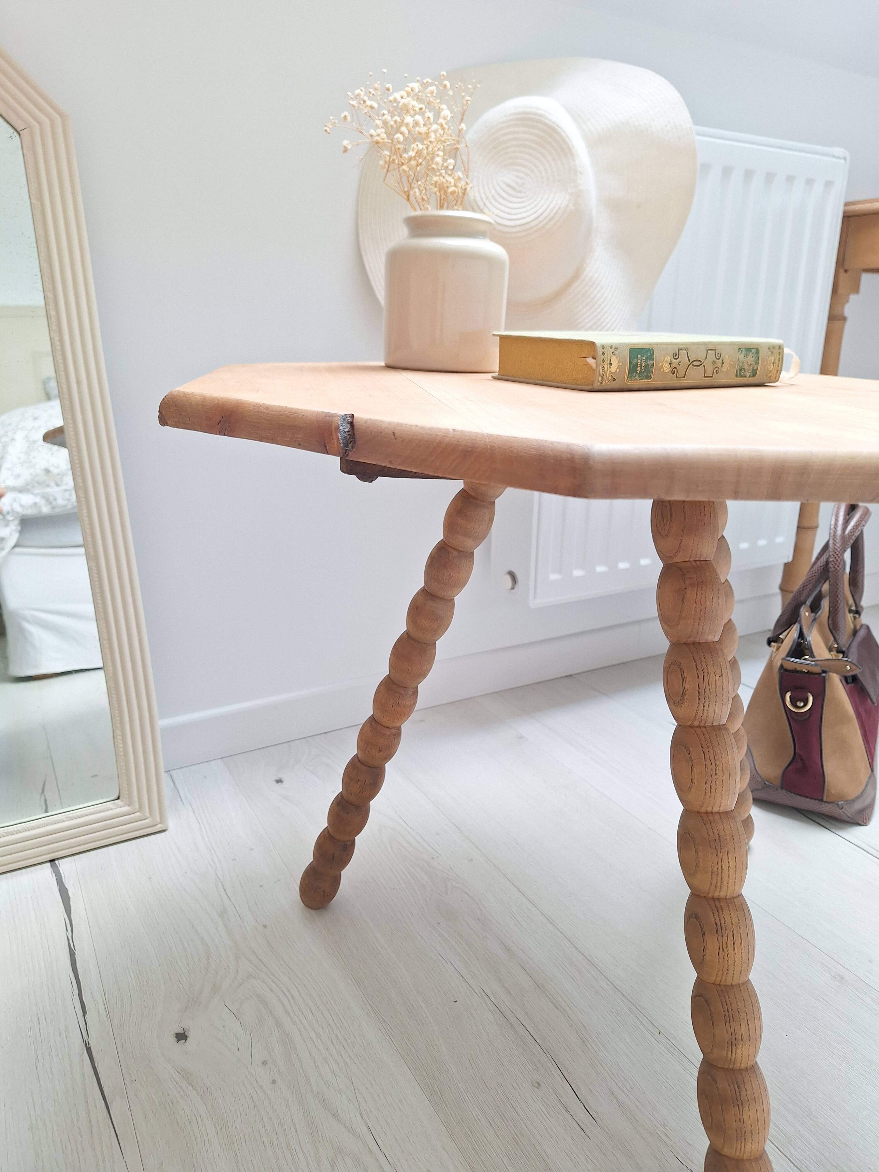 Table basse / bout de canapé / Table d'appoint tripode plateau octogone